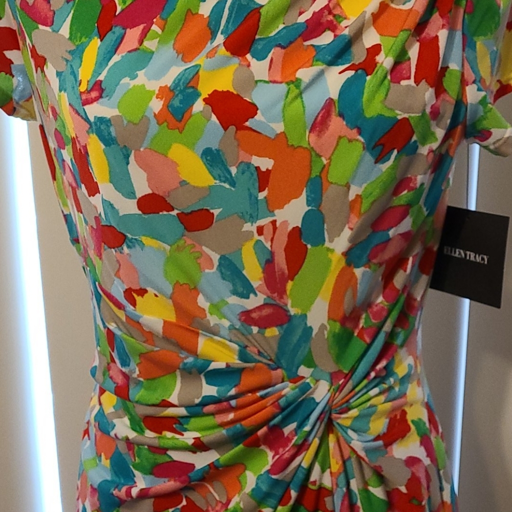 Dress - Picture 5 of 5